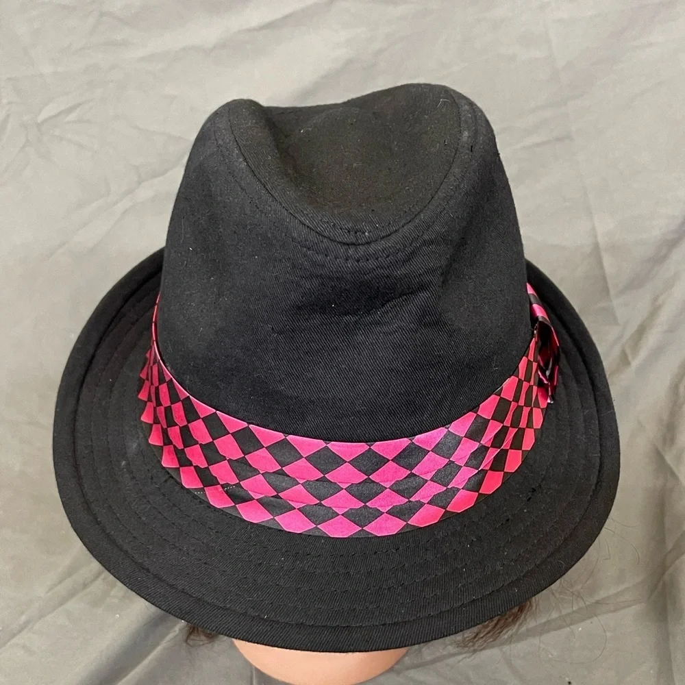 Vintage 90’s Forever 21 fedora with hot pink satin hat band unisex
